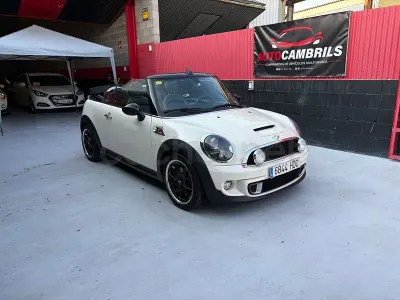 Usado Mini Cooper SD Cabriolet 143 CV (105 kW) 2011 Beige Descapotable