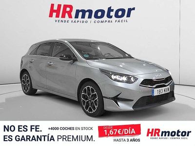 Usado Kia Ceed Style 101 CV (74 kW) 2025 Gris Utilitario