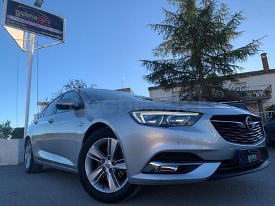 Usado Opel Insignia Excellence 136 CV (100 kW) 2018 Gris / plata Berlina