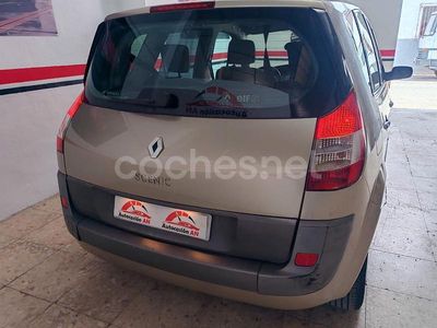 Usado Renault Scénic II Dynamique 150 CV (110 kW) 2006 Beige Monovolumen