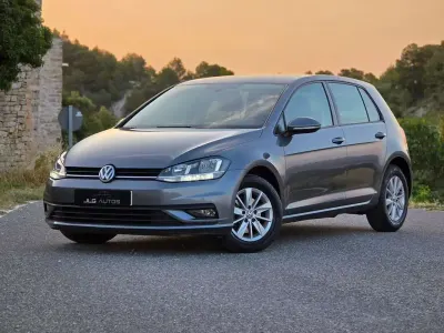 Usado VW Golf VII Business 110 CV (80 kW) 2017 Gris Utilitario