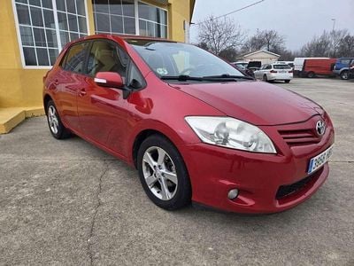 Usado Toyota Auris Active 90 CV (66 kW) 2011 Burdeos Utilitario