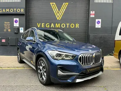 Usado BMW X1 220 HP (161 kW) 2021 Azul SUV