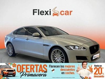 Usado Jaguar XF Portfolio 180 CV (132 kW) 2017 Gris Berlina