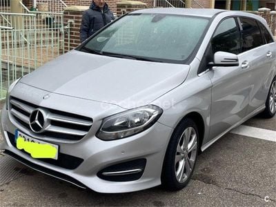 Mercedes B200