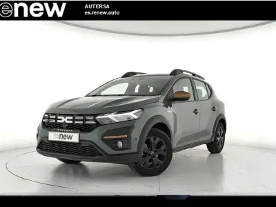 Usado Dacia Sandero Extreme 101 CV (74 kW) 2025 Verde Berlina