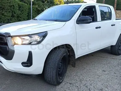 Usado Toyota HiLux 150 CV (110 kW) 2021 Blanco Pickup/Camioneta