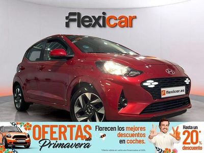 Usado Hyundai i10 67 CV (49 kW) 2023 Rojo Utilitario
