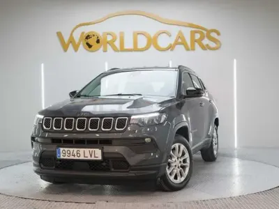 Begagnad Jeep Compass Longitude 130 HK (95 kW) 2021 Grå SUV