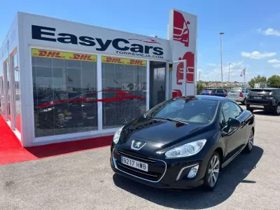 Usado Peugeot 308 CC Active 120 CV (88 kW) 2014 Negro Descapotable