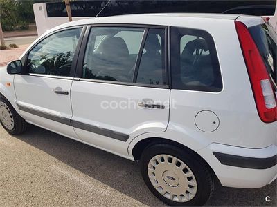 Blanco Usado 2011 Ford Fusion Ambiente Berlina | 5600 € (Un poco caro)