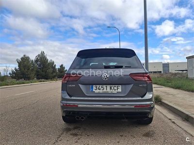 Usado VW Tiguan Sportline 150 HP (110 kW) 2017 Cinzento SUV