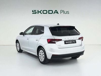 Usado Skoda Fabia Selection 115 CV (84 kW) 2024 Gris plata Utilitario