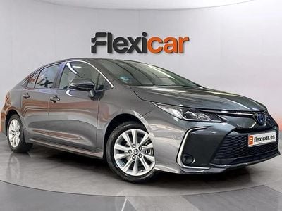 Usado Toyota Corolla Active 140 CV (102 kW) 2024 Blanco Berlina