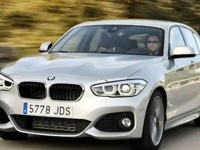 Usado BMW 118 115 CV (84 kW) 2023 Rojo Utilitario