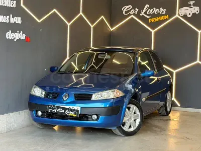 Usado Renault Mégane II Dynamique 120 CV (88 kW) 2003 Azul Berlina
