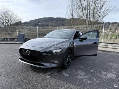 Gris / plata Usado 2024 Mazda 3 Homura-Line Berlina | 25.000 € (Caro)