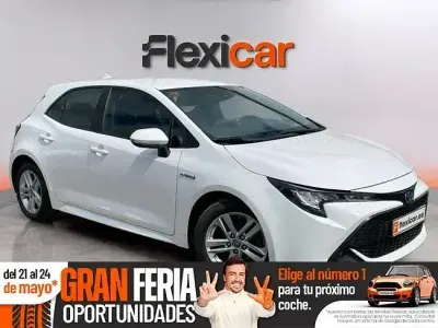 Usado Toyota Corolla Active 140 CV (102 kW) 2025 Blanco