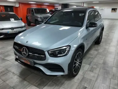 Usado Mercedes GLC300e 306 CV (225 kW) 2021 Gris SUV