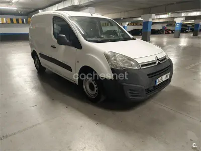 Usado Citroën Berlingo Tonic 75 CV (55 kW) 2016 Blanco Monovolumen