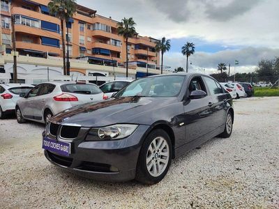 Usado BMW 318 129 CV (94 kW) 2006 Gris / plata Berlina