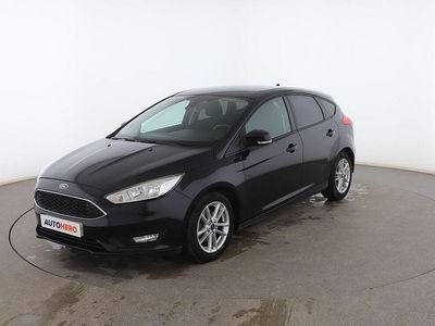 Usado Ford Focus Trend+ 125 CV (91 kW) 2015 Negro Utilitario