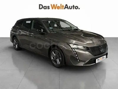 Usado Peugeot 308 SW Active 130 CV (95 kW) 2023 Gris / plata Familiar