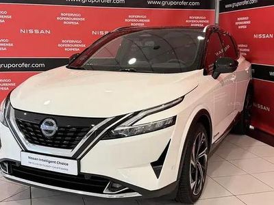Usado Nissan Qashqai Tekna+ 158 CV (116 kW) 2023 Lunar white con techo midnight SUV