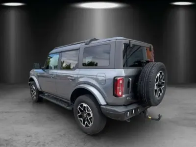 Usado Ford Bronco Outer Banks 334 CV (245 kW) 2023 Gris SUV