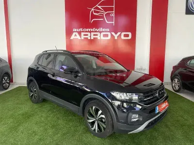 Usado VW T-Cross Advance 110 CV (80 kW) 2022 Negro SUV