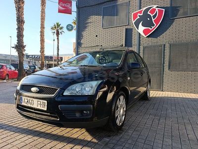Używany Ford Focus Trend 116 KM (85 kW) 2006 Czarny Sedan/Limuzyna