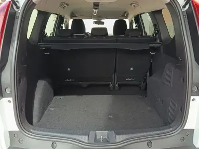 Usado Dacia Jogger Extreme 110 CV (80 kW) 2024 Blanco Monovolumen