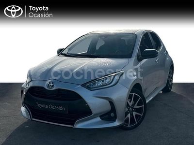 Gris / plata Usado 2021 Toyota Yaris Hybrid Style Berlina | 21.190 € (Un poco caro)