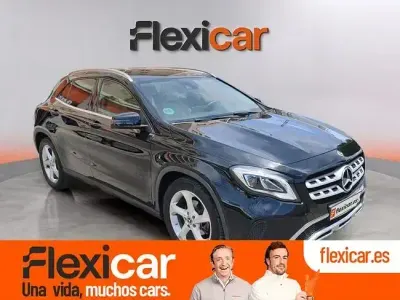 Usado Mercedes GLA200 136 CV (100 kW) 2018 Azul SUV