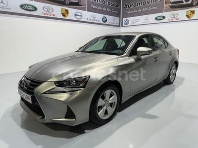 Lexus IS300h