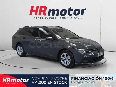 Usado VW Golf VIII Life 115 CV (84 kW) 2021 Gris / plata Familiar