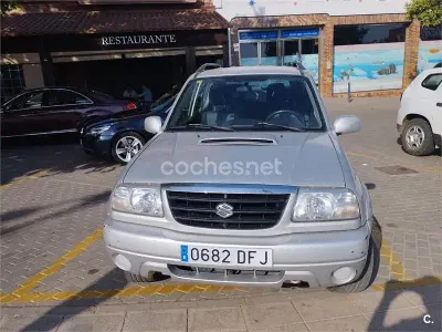Usado Suzuki Grand Vitara 110 CV (80 kW) 2005 Gris / plata SUV