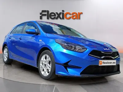 Usado Kia Ceed 101 CV (74 kW) 2021 Azul Utilitario