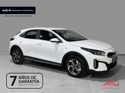 Usado Kia XCeed 115 CV (84 kW) 2025 Lunar silver (css) SUV