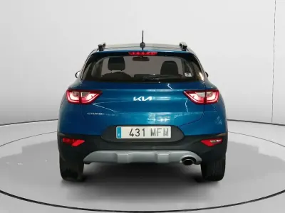 Usado Kia Stonic 84 HP (61 kW) 2023 Azul SUV