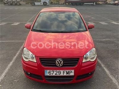 Rojo Usado 2007 VW Polo Advance Berlina | 3999 € (Precio justo)