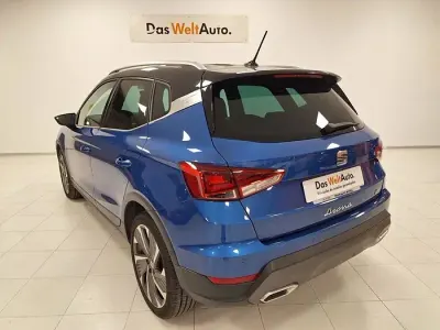 Używany Seat Arona FR 110 KM (80 kW) 2022 Niebieski SUV