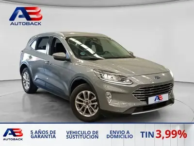 Usado Ford Kuga Titanium 190 CV (139 kW) 2022 Gris SUV