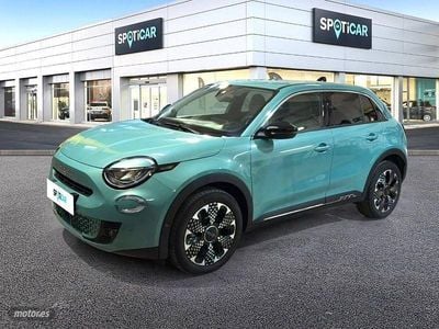 Azul Usado 2024 Fiat 600 La Prima SUV | 23.990 € (Precio justo)