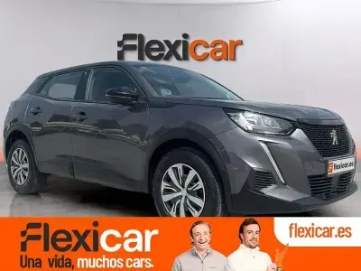 Usado Peugeot 2008 Active 110 CV (80 kW) 2022 Gris SUV