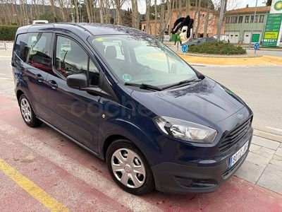 Usado Ford Tourneo Courier Trend 75 CV (55 kW) 2015 Azul Monovolumen