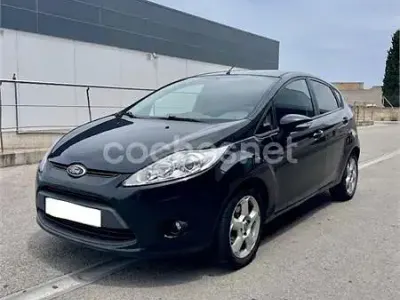 Usado Ford Fiesta Trend 82 CV (60 kW) 2009 Negro Berlina
