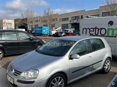 Usado VW Golf V Trendline 102 CV (75 kW) 2008 Blanco Familiar