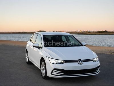 Usado VW Golf VIII Life 115 CV (84 kW) 2022 Blanco Berlina