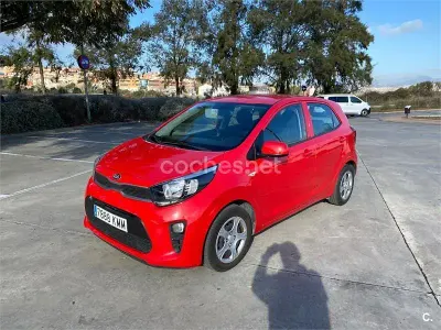 Usado Kia Picanto 67 CV (49 kW) 2018 Rojo Utilitario